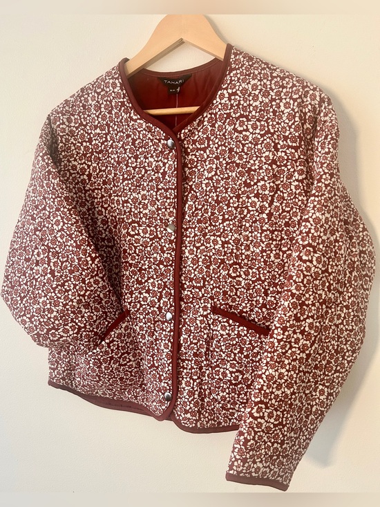 Tahari Tops - NWT Tahari Quilted Bomber Jacket • Whimsy Rust, Cream Floral • Women’s Small